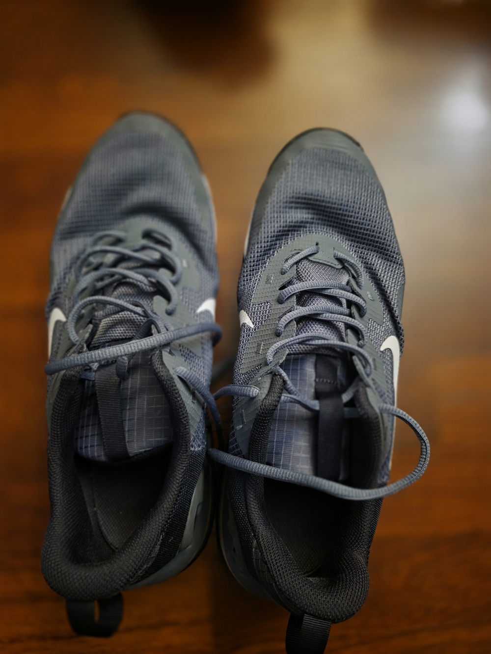 Nike Men's Dark Blue Athletic Sneakers with White Swoosh
